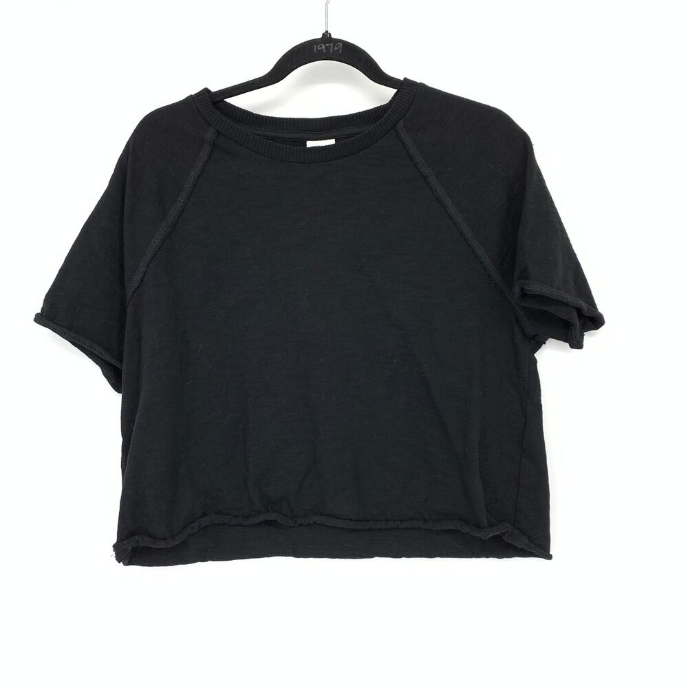 Victorias Secret PINK Cropped T-Shirt Womens Size Medium Black Short Sleeve